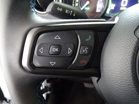 Certified 2025 Jeep Wrangler Unlimited Rubicon 4xe image 7