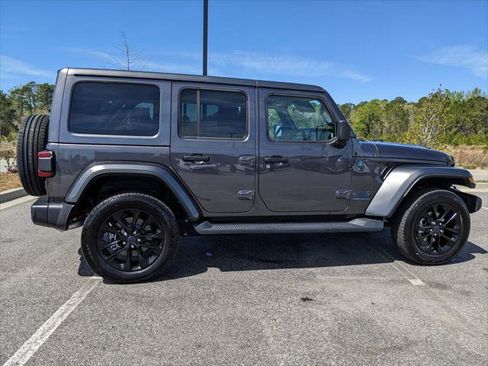 Certified 2025 Jeep Wrangler Unlimited Sahara image 21