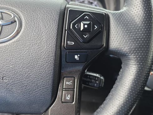 Used 2024 Toyota 4Runner TRD Off-Road Premium w/ Moonroof Package AWD/4WD image 28