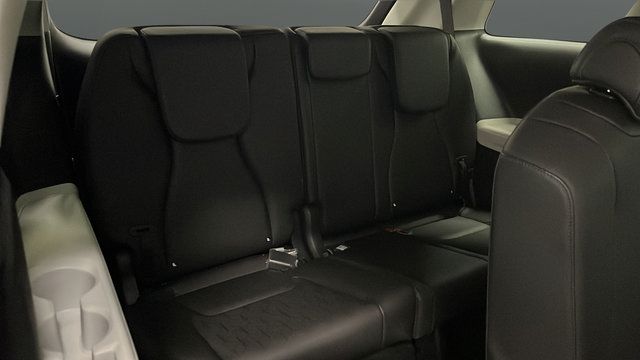 Used 2024 Kia Carnival LX FWD image 25