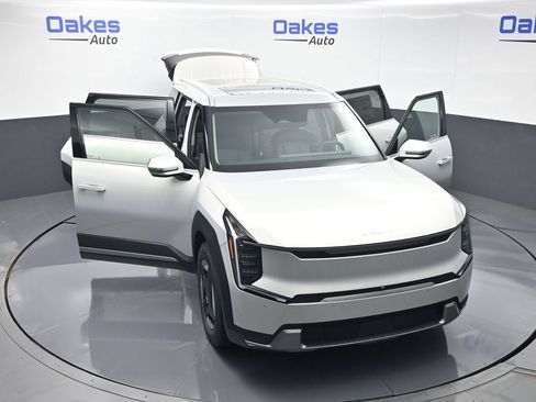 New 2026 Kia EV9 Wind AWD/4WD image 60