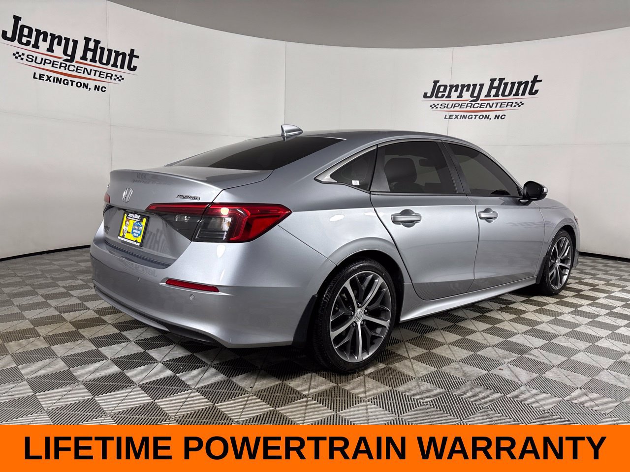 Used 2024 Honda Civic Touring image 5