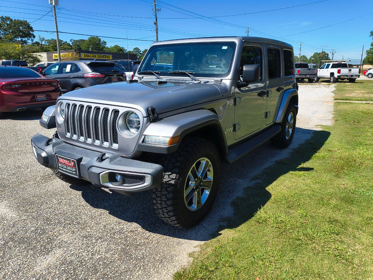 Used 2018 Jeep Wrangler Unlimited Sahara AWD/4WD image 4