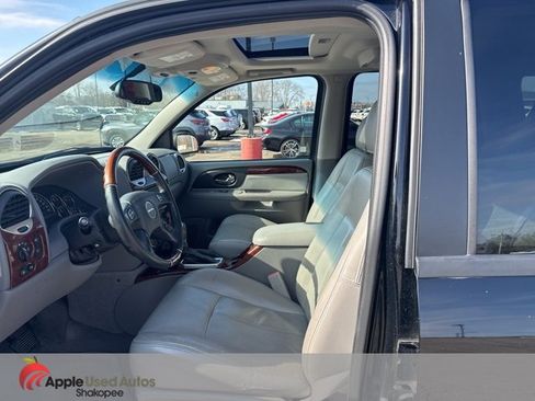 Used 2007 GMC Envoy Denali image 7