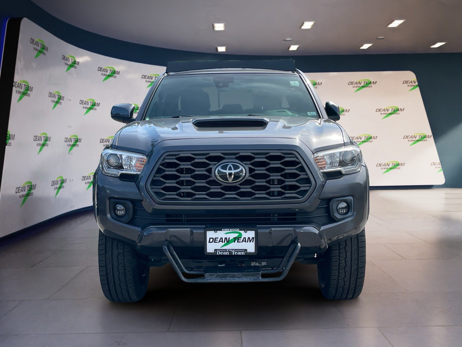Used 2021 Toyota Tacoma TRD Sport AWD/4WD image 7