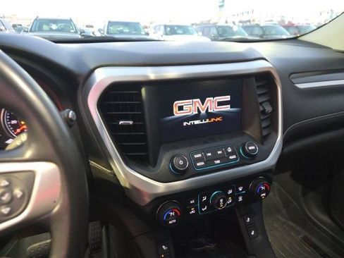 Used 2018 GMC Acadia SLT image 10
