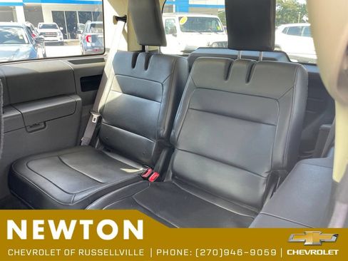 Used 2018 Ford Flex SEL w/ Equipment Group 202A FWD image 12