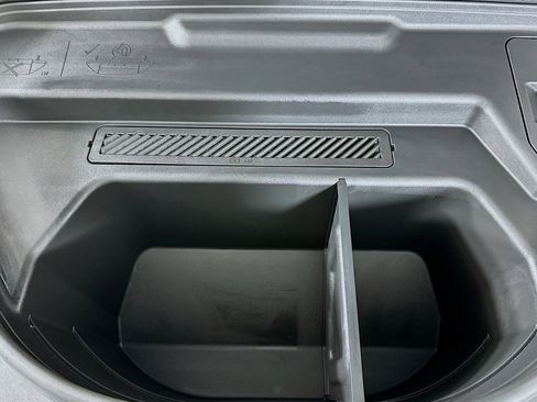 Used 2025 Audi Q6 e-tron Premium Plus w/ Premium Plus image 13