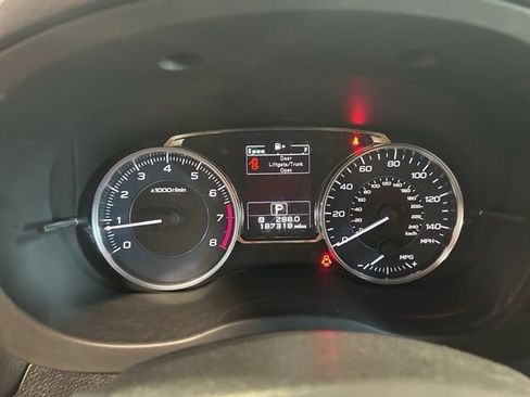 Used 2016 Subaru Crosstrek 2.0i Limited w/ Popular Package #2 AWD/4WD image 25