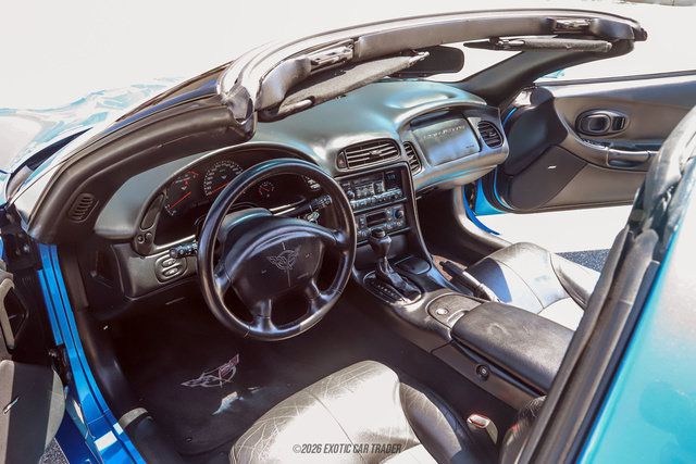 Used 1998 Chevrolet Corvette Coupe w/ Roof Pkg RWD image 48