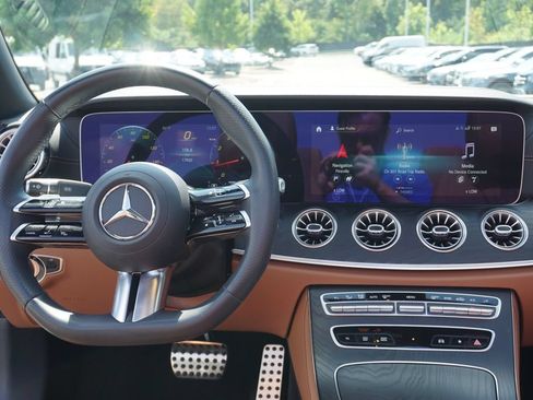 Certified 2023 Mercedes-Benz E 450 Cabriolet image 29