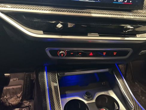 Used 2024 BMW X7 M60i w/ Executive Package image 8