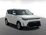 Used 2023 Kia Soul S image 3