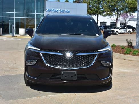 Used 2023 Buick Enclave Avenir w/ Avenir Technology Package FWD image 2