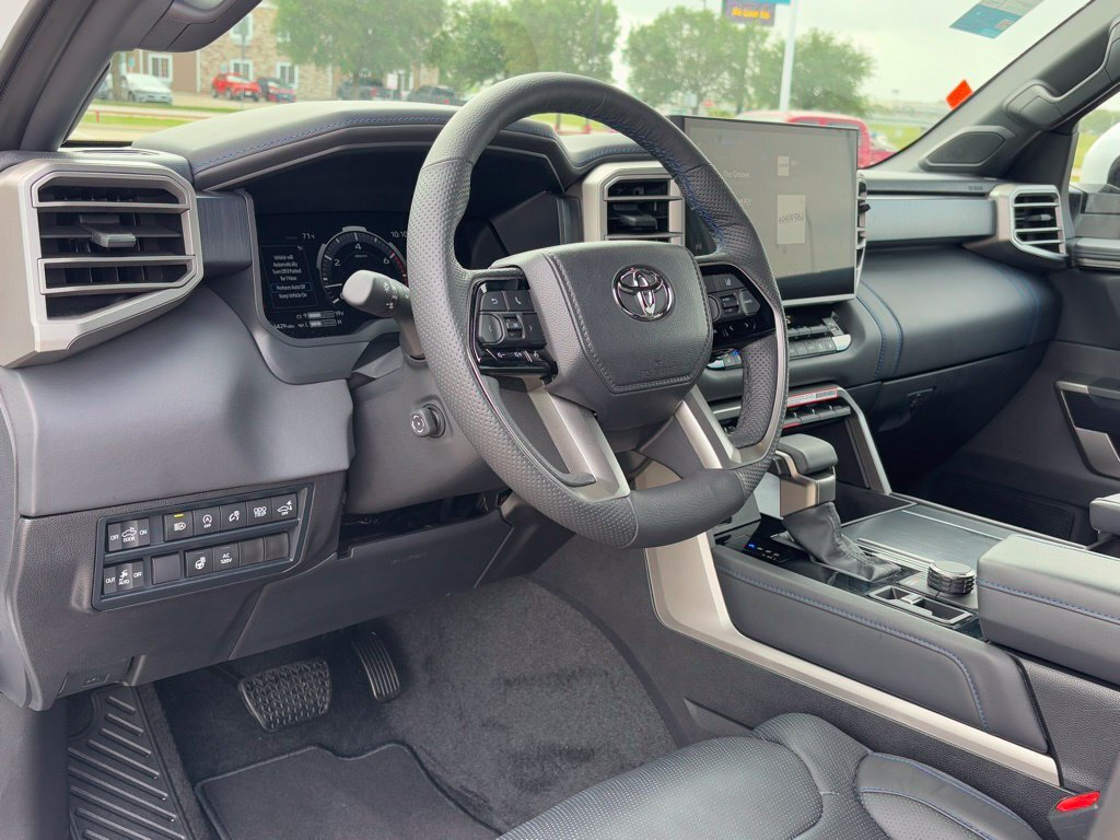 Used 2026 Toyota Tundra Platinum AWD/4WD image 11