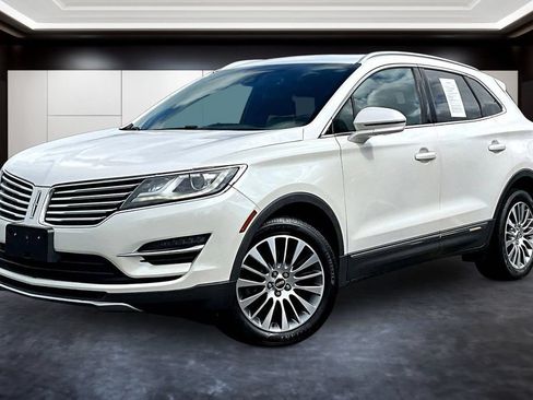 Used 2018 Lincoln MKC Reserve w/ Lincoln MKC Climate Package AWD/4WD image 3