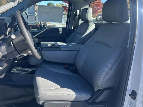 New 2024 Ford F550 4x4 Regular Cab Super Duty image 16
