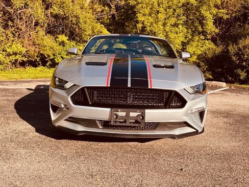 Used 2019 Ford Mustang GT Premium RWD image 11