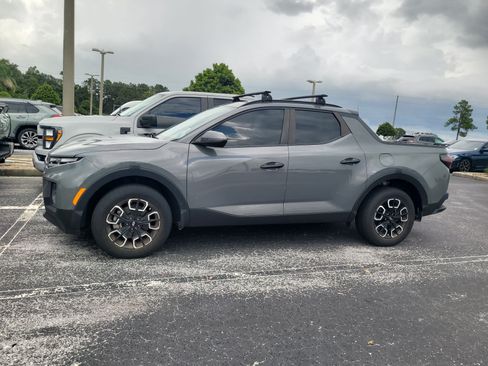 Used 2024 Hyundai Santa Cruz SEL w/ Activity Package FWD image 11