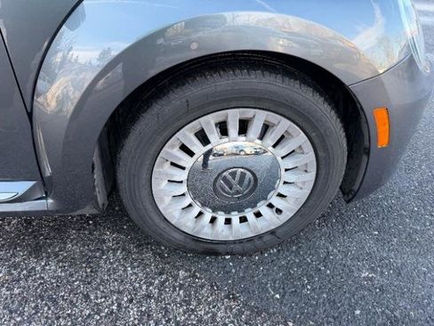 Used 2014 Volkswagen Beetle 2.5 image 14