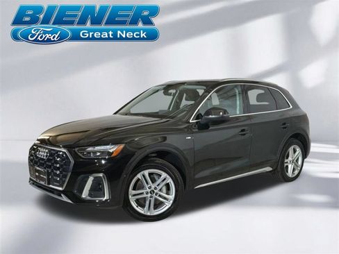 Used 2023 Audi Q5 e Premium w/ Convenience Package AWD/4WD image 1