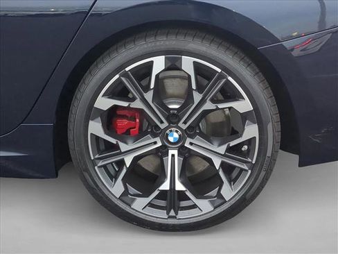 New 2026 BMW 330i Sedan w/ M Sport Package image 10