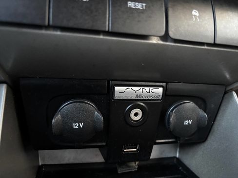 Used 2010 Ford Focus SE image 34