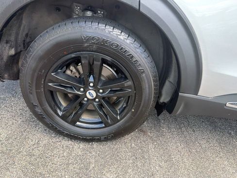 Used 2021 Ford Explorer XLT AWD/4WD image 27