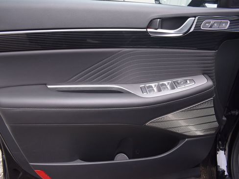 Used 2025 Hyundai Palisade Calligraphy image 17