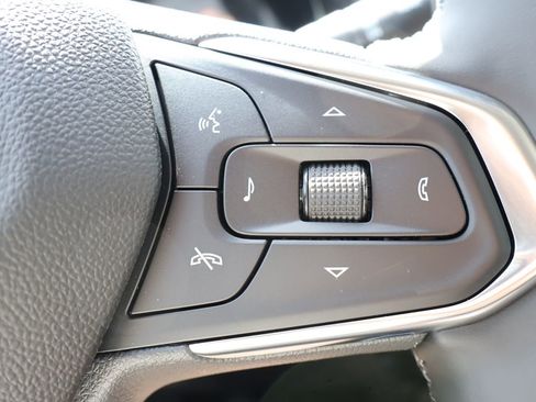 New 2026 Chevrolet Trax LT w/ LT Convenience Package FWD image 18