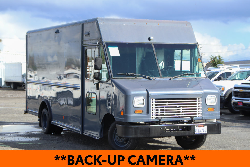 Used 2019 Ford E-450 and Econoline 450 Super Duty RWD image 2