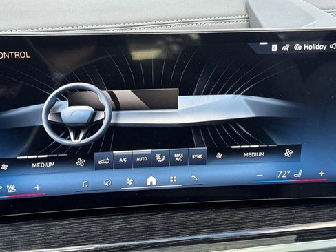 New 2026 BMW X6 xDrive40i w/ Executive Package image 24