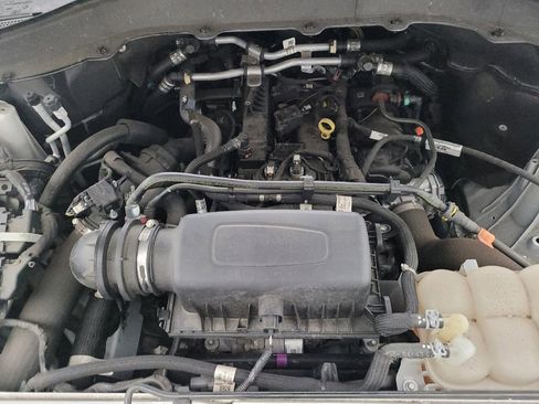 Used 2022 Ford Explorer XLT AWD/4WD image 30