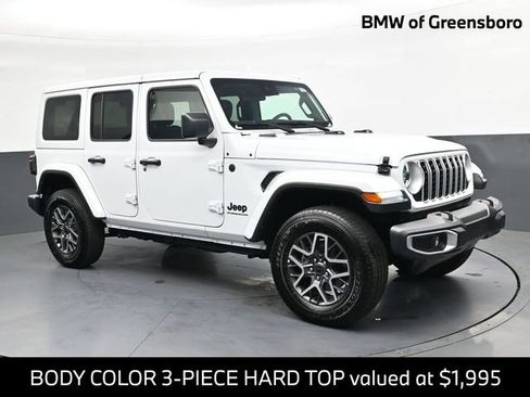 Used 2025 Jeep Wrangler Sahara image 1