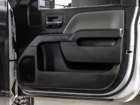 Used 2018 Chevrolet Silverado 3500 W/T image 28