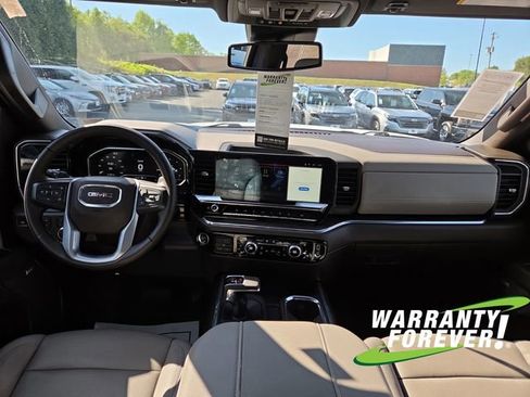 Used 2024 GMC Sierra 1500 SLT w/ SLT Premium Plus Package AWD/4WD image 10