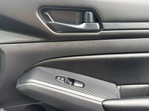 Used 2025 Nissan Altima 2.5 S image 18