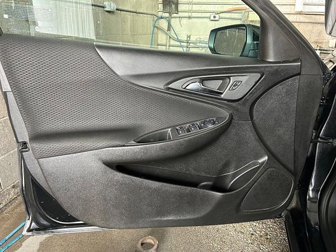 Used 2024 Chevrolet Malibu LT image 18