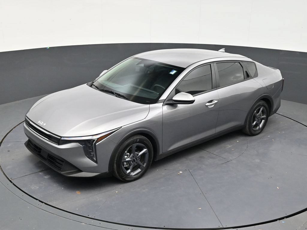 Used 2025 Kia K4 FWD image 12