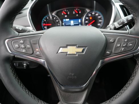 Used 2024 Chevrolet Equinox LT image 25