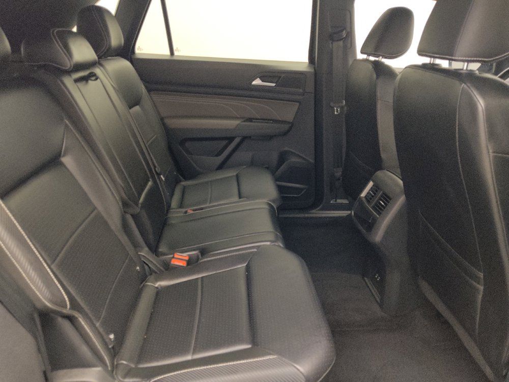 Used 2022 Volkswagen Atlas Cross Sport SE FWD image 19