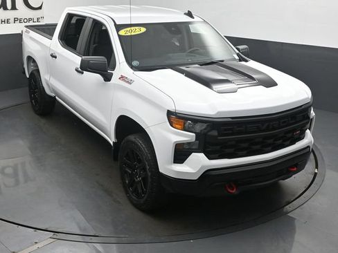Used 2023 Chevrolet Silverado 1500 Custom Trail Boss AWD/4WD image 63