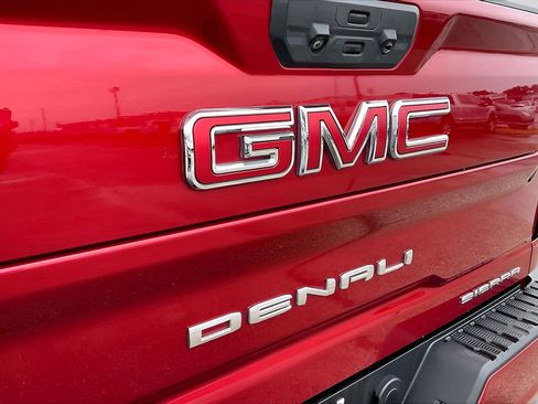 Used 2024 GMC Sierra 2500 Denali w/ Denali Reserve Package AWD/4WD image 26