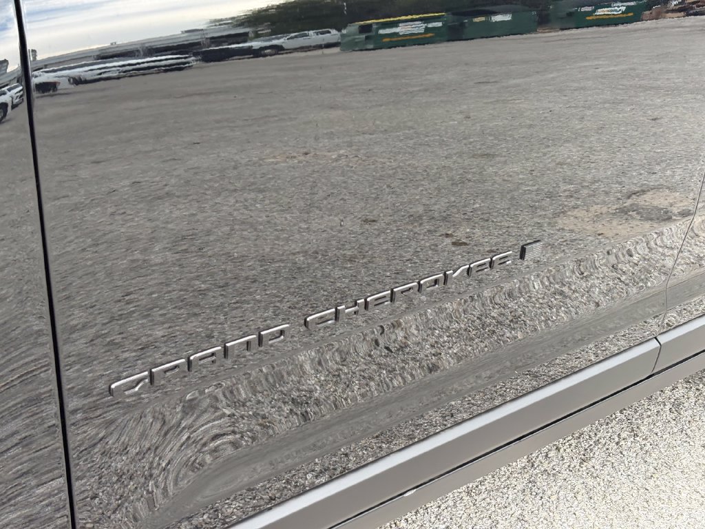 New 2026 Jeep Grand Cherokee Altitude RWD image 10