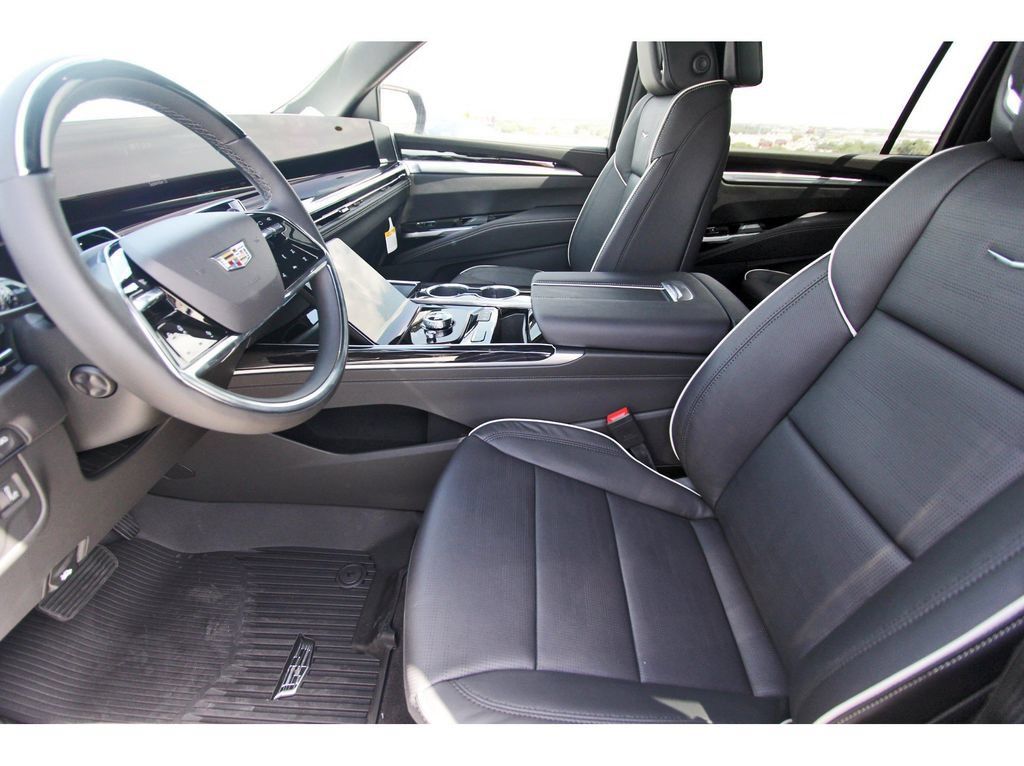 New 2027 Cadillac Escalade ESV Sport w/ Touring Package AWD/4WD image 6
