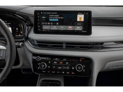 New 2026 INFINITI QX60 Luxe image 12