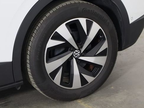 Used 2024 Volkswagen ID.4 2WD image 35