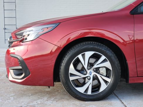 Used 2025 Subaru Legacy Premium AWD/4WD image 9