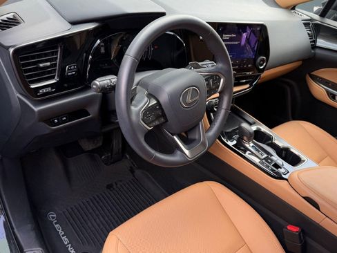 Used 2025 Lexus NX 350 AWD w/ Accessory Package (2T) image 4