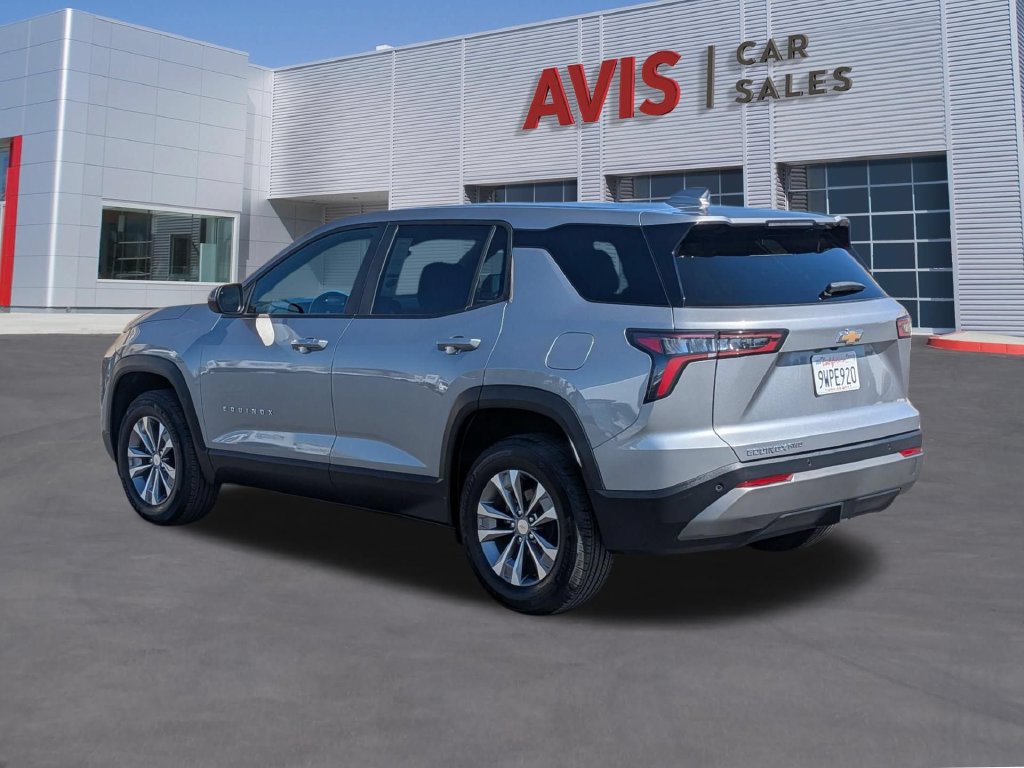 Used 2026 Chevrolet Equinox LT AWD/4WD image 7